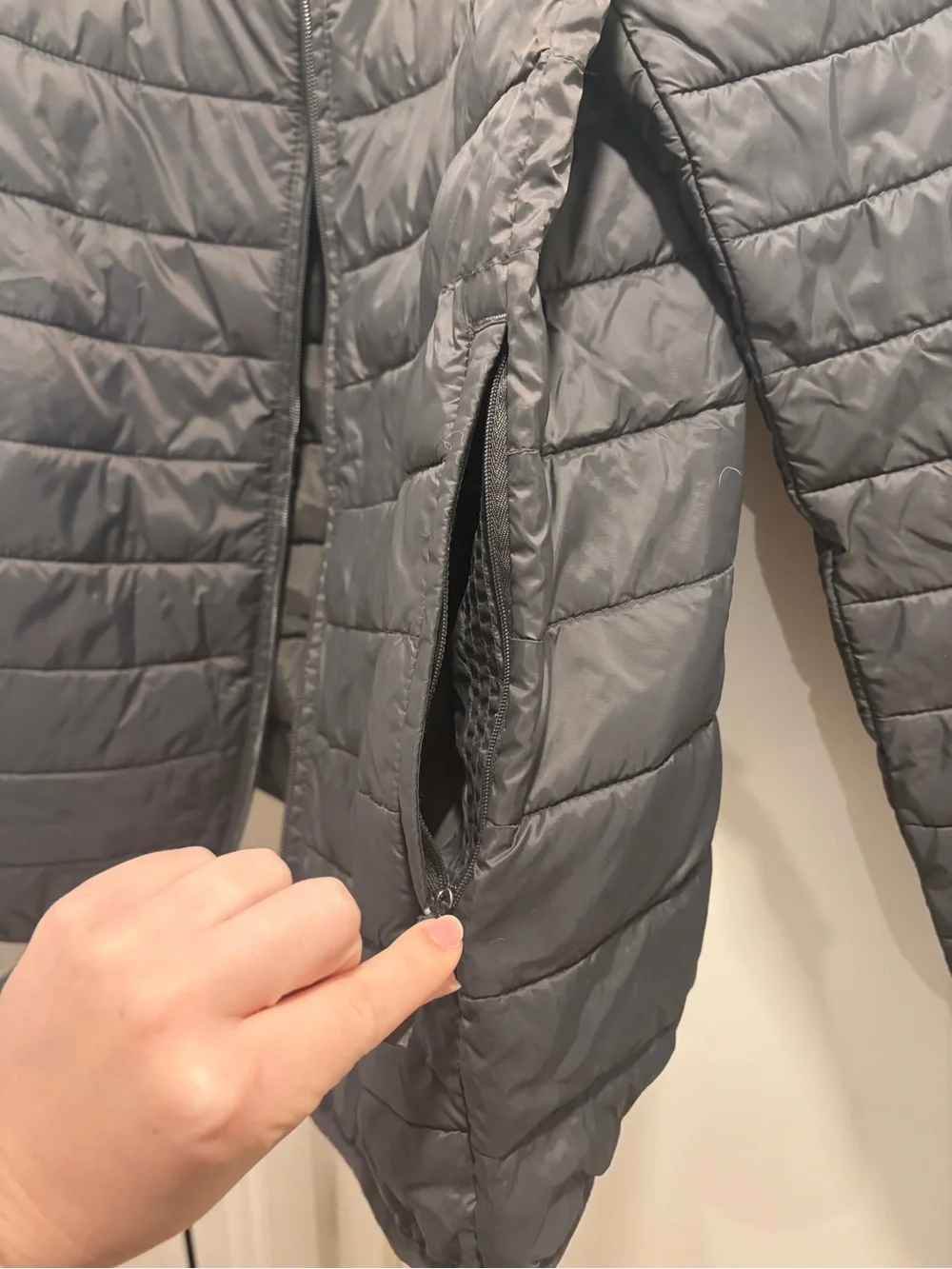 Men’s size L Amazon Essentials jacket